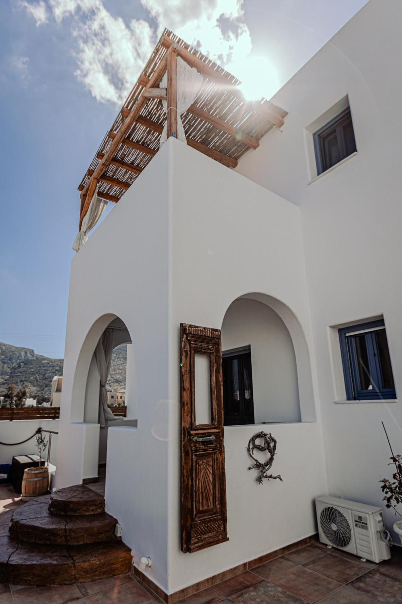 La Belle Vie - Santorini - Adults Only Daire Kamári Dış mekan fotoğraf
